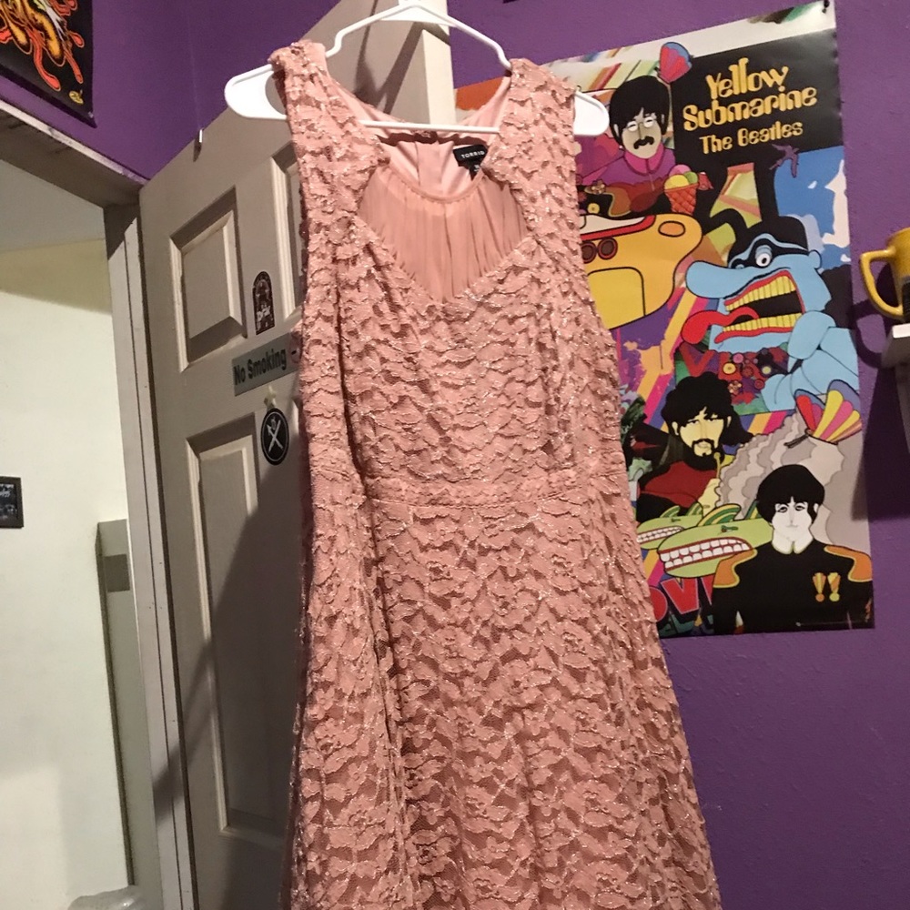Dress - Picture 3 of 6